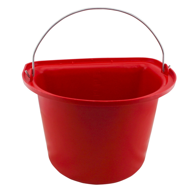 Plastic feeder with handle
