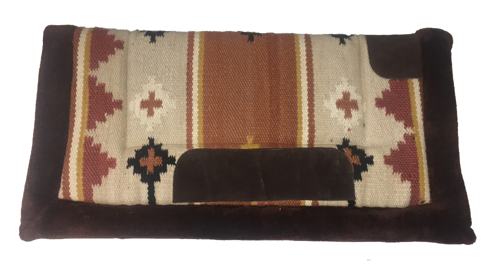 Western saddlepad with synthetic fur